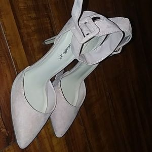 Breckelles heels. Rose color